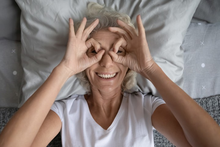 “Solo sos viejo cuando empezás a creer que lo sos”: la influencer que invita a volver a “sentarse en un bar” y desafía los prejuicios sobre las citas y la edad 8 “Solo sos viejo cuando empezás a creer que lo sos”: la influencer que invita a volver a “sentarse en un bar” y desafía los prejuicios sobre las citas y la edad 8